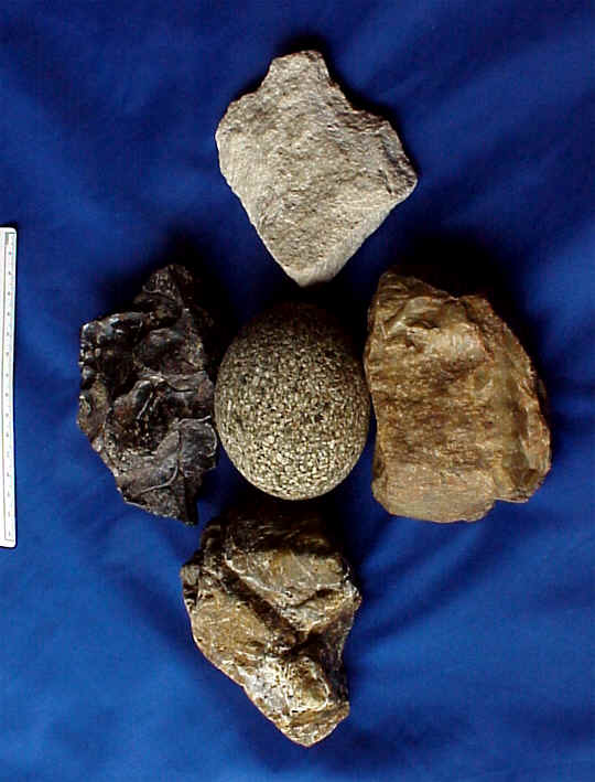 wpe28.jpg (40850 bytes)